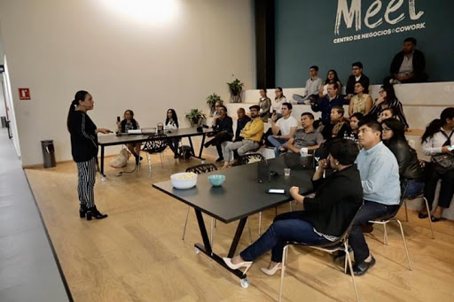 Meet Centro de Negocios + Cowork Oriente